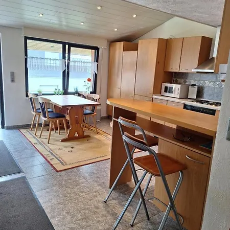 Eifelliebe Μονσάου